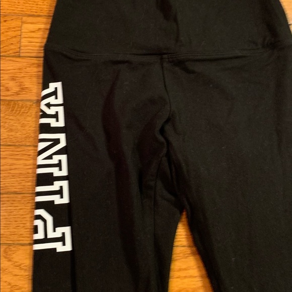 Perfect yoga leggings - Picture 4 of 7